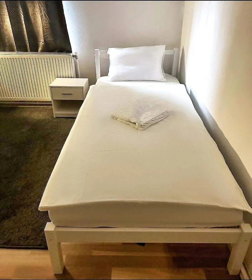 Adelin Doppelzimmer 1 Viena Austria